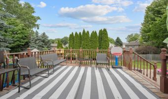 1800 S DERKS Dr, Appleton, WI 54915