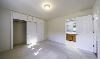 938 Cypress Point Loop, Ashland, OR 97520