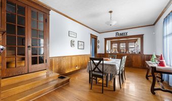 308 NE 3RD Ave, Aledo, IL 61231