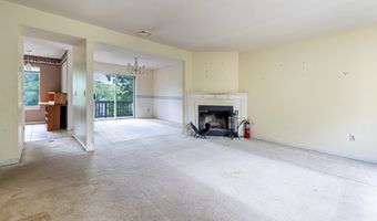 10 South St 77, Danbury, CT 06810