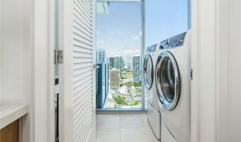 629 Keeaumoku St 3801, Honolulu, HI 96814