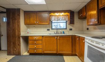 951 AA Hwy, Alton, MO 65606