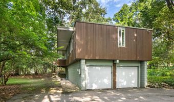 2707 Englave Dr, Ann Arbor, MI 48103