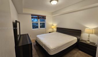 20000 E Country Club Dr 302, Aventura, FL 33180