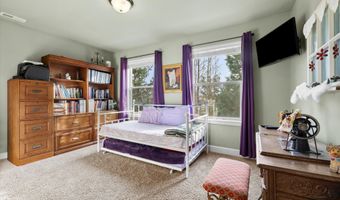 21281 Bellflower Pl, Bend, OR 97702