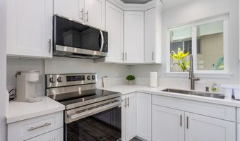 57 HOKULANI St, Hilo, HI 96720