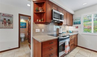 411 Kaelepulu Dr E, Kailua, HI 96734