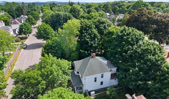 202 Norfolk St, Bangor, ME 04401