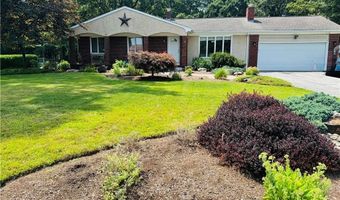 25 Beechnut Dr, Johnston, RI 02919
