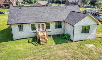 619 Crestman Dr, Arab, AL 35016