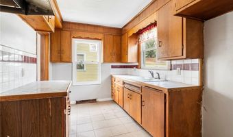834 Devine St, Alliance, OH 44601