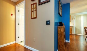 100 Scenery Ln, Johnston, RI 02919