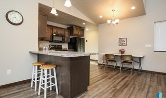 2722 E Sunburst Dr, Brandon, SD 57005