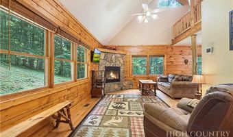 321 Grays Shadow Ln, Banner Elk, NC 28604