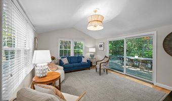 5901 DEVONSHIRE Dr, Bethesda, MD 20816