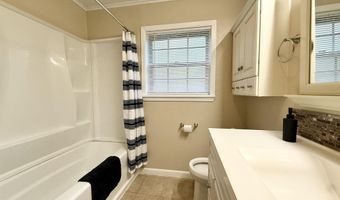 1800 EVANGELINE Dr, Bastrop, LA 71220