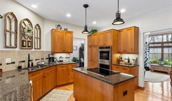 33903 Mill Creek Cir, Adel, IA 50003