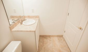 7025 CHESAPEAKE HARBOUR Dr 18B, Annapolis, MD 21403