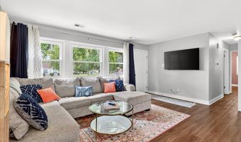 6333 Sheppard Dr, Affton, MO 63123