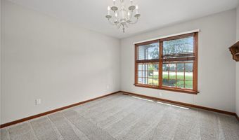 939 Barberry Cir, Amherst, OH 44001