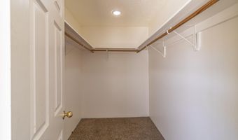 208 SWIRE HEIGHTS Dr, Aztec, NM 87410