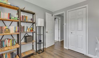 1102 Queens Mill Rd, Aliquippa, PA 15001