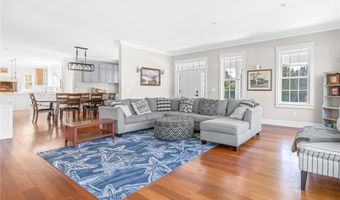 116 Nayatt Rd, Barrington, RI 02806
