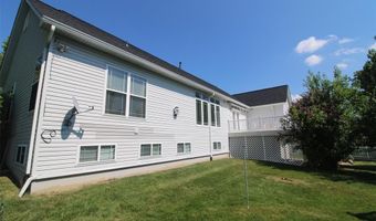 320 Remington Way Dr, Ballwin, MO 63021
