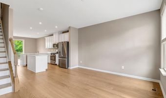 43406 OLD RYAN Rd, Ashburn, VA 20148