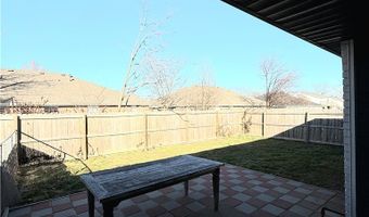 9 Holly Dr, Bentonville, AR 72712