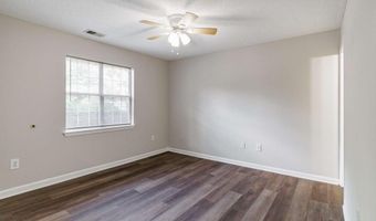 100 Woodstone 10, Athens, GA 30605