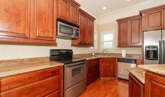 8 Oak Alley Ln, Long Beach, MS 39560