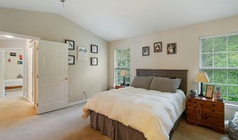6 Foxmoor Ln, Bayville, NJ 08721
