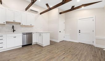 91 Carr Ln, Jamestown, RI 02835
