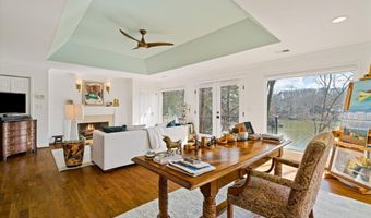 594 Hilltop Ln, Berkeley Lake, GA 30096