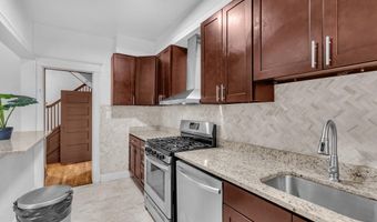 828 ALLISON St NW, Washington, DC 20011