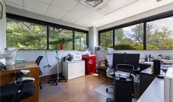 360 Kingstown Rd, Narragansett, RI 02882