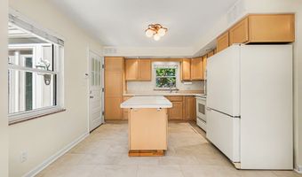 93 N Harding Rd, Columbus, OH 43209