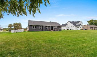 4410 W CAPITOL Dr, Appleton, WI 54913
