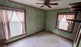 2543 Burlingham Dr, Ashtabula, OH 44004