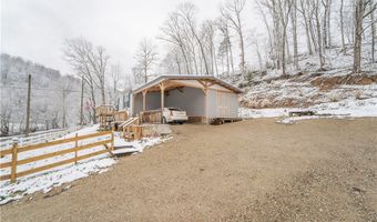 2801 Fudges Creek Rd, Barboursville, WV 25504