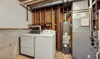 3412 Southdale Dr, Ames, IA 50010