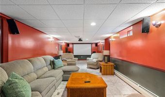 101 Nancy Ln, Burrillville, RI 02830