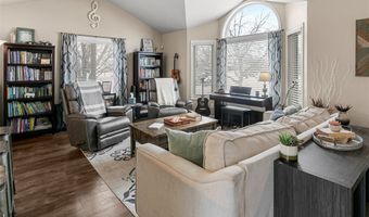 9044 Snow Water Dr, Billings, MT 59101
