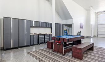 1328 E Lone Rock View Dr, Big Water, UT 84741