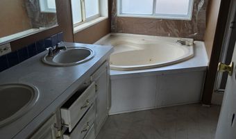 104 14th St, Carlin, NV 89822