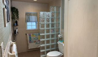 21 Wellington Pl, Amityville, NY 11701