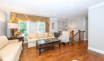 4926 KING DAVID Blvd, Annandale, VA 22003