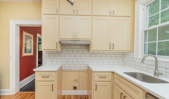 71 Manville Ave, Barnwell, SC 29812
