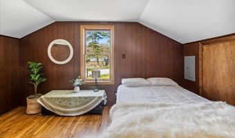 95 Bellwater Ave, Barton, VT 05822
